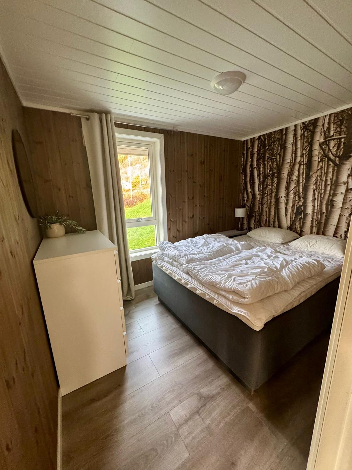 Makuuhuone Villa Sjøsidenissä, Lavangen