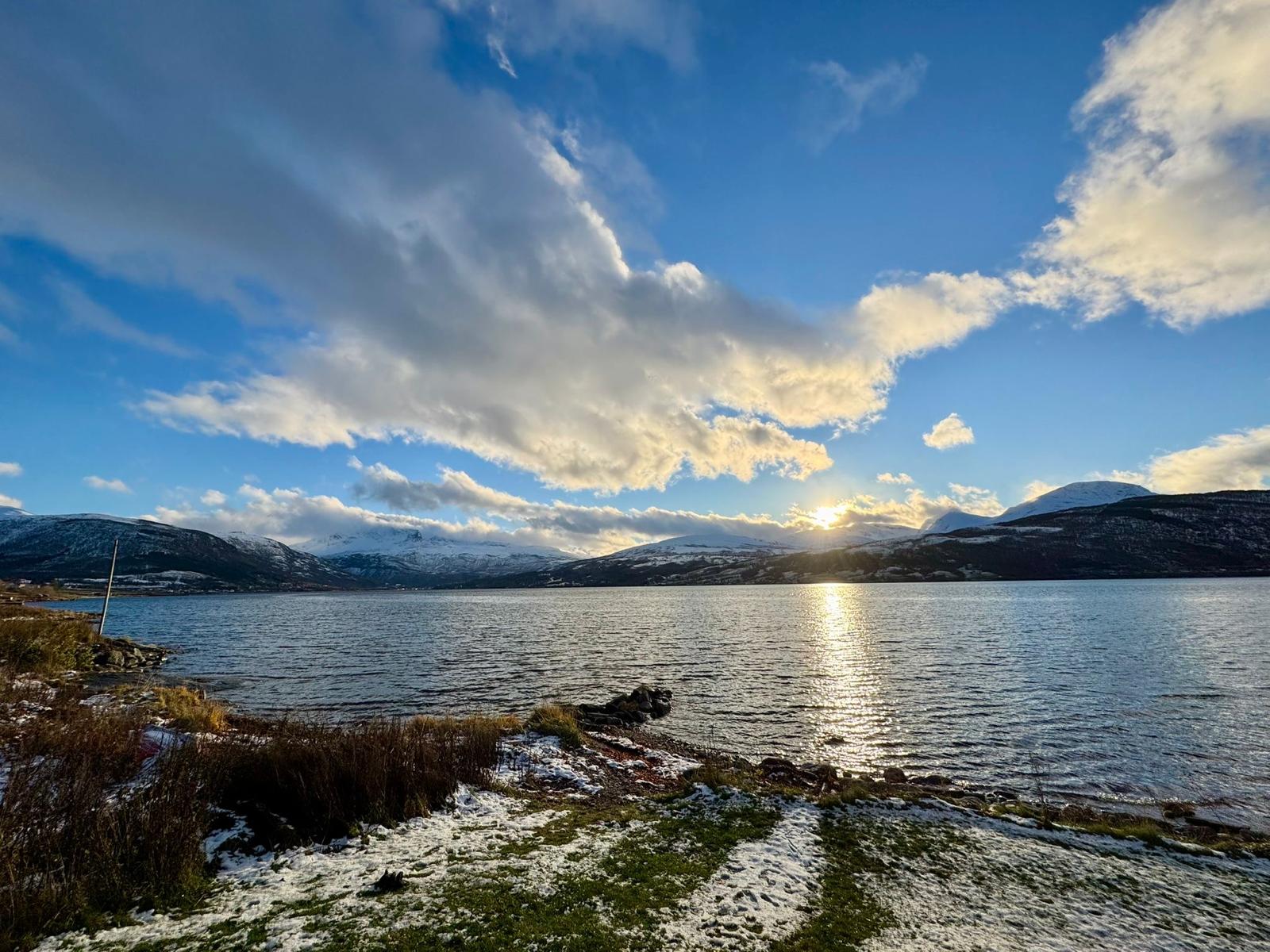 Lavangen vuono ja ympäröivä luonto